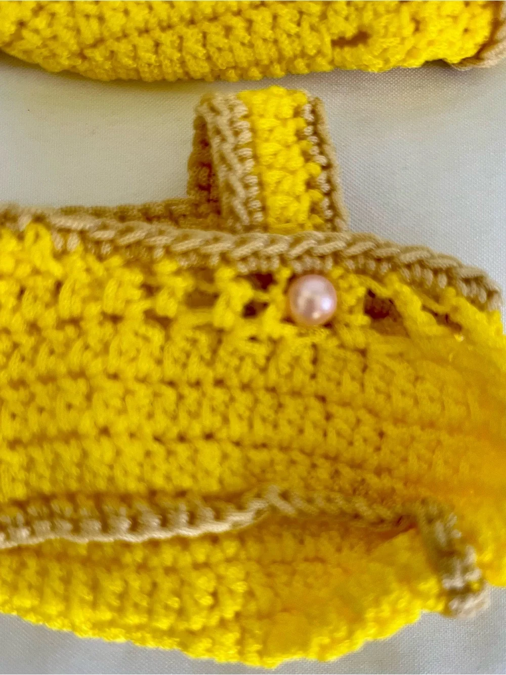 Hand‑Knit Baby Booties – Yellow – Size 1 – Structured Yarn – Newborn Photo Prop